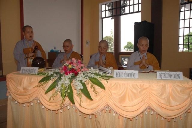 Chùm ảnh: Lễ truyền giới tại đại giới đàn Tịnh Minh - Bình Dương