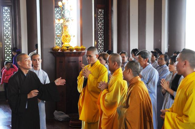 Tp.HCM: TV Pháp Hạnh (Củ Chi) hành hương 10 chùa đầu năm