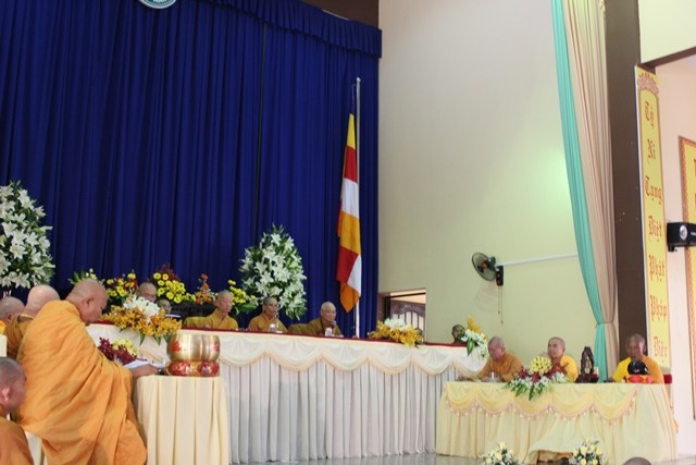 Chùm ảnh: Lễ truyền giới tại đại giới đàn Tịnh Minh - Bình Dương