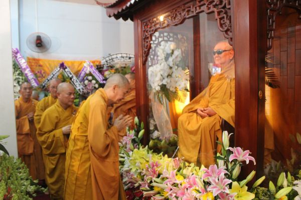 TV Sơn Thắng: Các phái đoàn viếng phần V