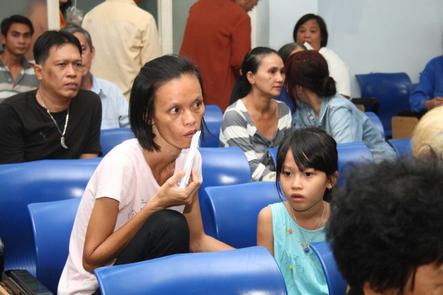 Hội từ thiện Đạo Phật Ngày Nay chăm lo tết cho người nghèo P. 2, Q. Phú Nhuận