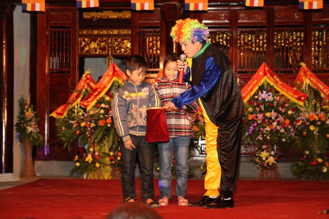 Hà Tĩnh: Ca nhạc mừng lễ khánh thành chùa Tượng Sơn