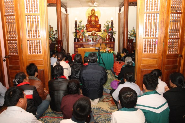Hội từ thiện Đạo Phật Ngày Nay giúp đỡ người nghèo tại Hà Tĩnh