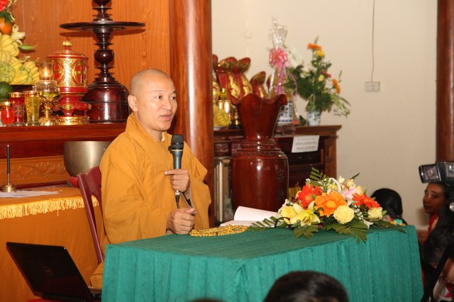 Hội từ thiện Đạo Phật Ngày Nay giúp đỡ người nghèo tại Hà Tĩnh