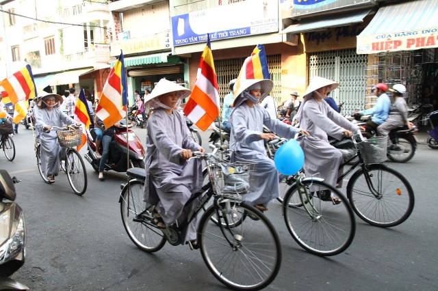 Ban Văn hóa THPG TP. HCM: Diễu hành xe đạp kêu gọi bảo vệ môi trường