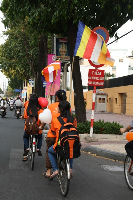 Ban Văn hóa THPG TP. HCM: Diễu hành xe đạp kêu gọi bảo vệ môi trường