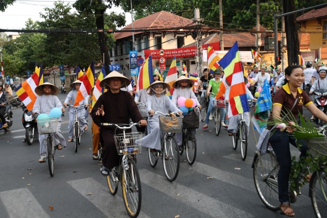 Ban Văn hóa THPG TP. HCM: Diễu hành xe đạp kêu gọi bảo vệ môi trường