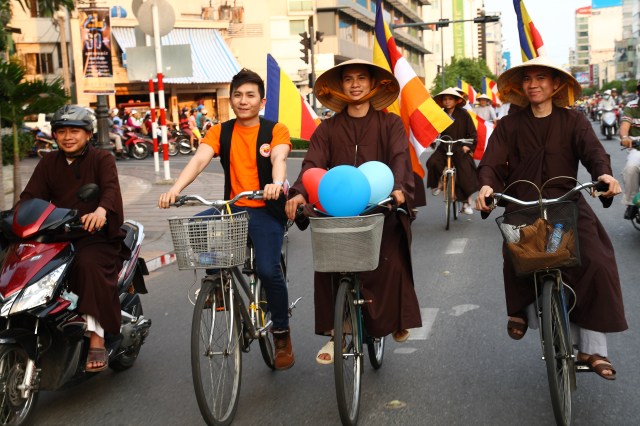 Ban Văn hóa THPG TP. HCM: Diễu hành xe đạp kêu gọi bảo vệ môi trường