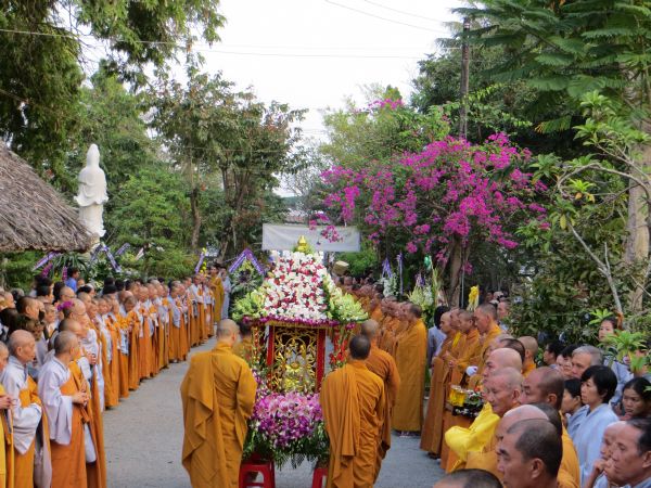 Vĩnh Long: Xúc động chùm ảnh lễ tiễn đưa HT. Thích Đắc Pháp về cõi Phật