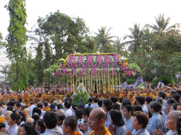 Vĩnh Long: Xúc động chùm ảnh lễ tiễn đưa HT. Thích Đắc Pháp về cõi Phật