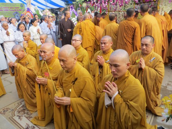 Vĩnh Long: Xúc động chùm ảnh lễ tiễn đưa HT. Thích Đắc Pháp về cõi Phật