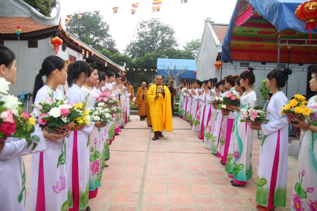 Hà Tĩnh: TT. Thích Nhật Từ chính thức nhận quyết định bổ nhiệm trụ trì chùa Tượng Sơn
