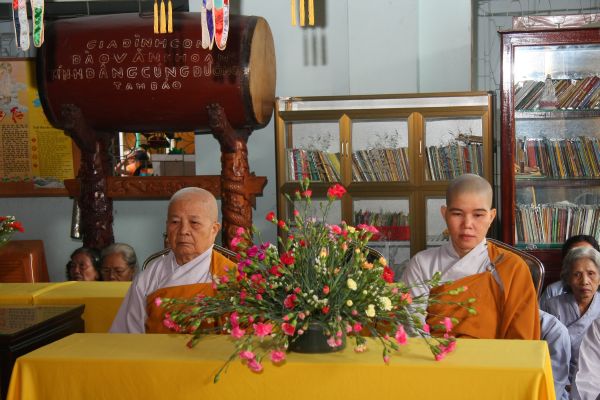 Hóc Môn: Lễ động thổ trùng tu chùa Linh Sơn
