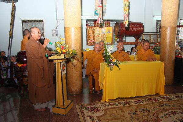 Hóc Môn: Lễ động thổ trùng tu chùa Linh Sơn