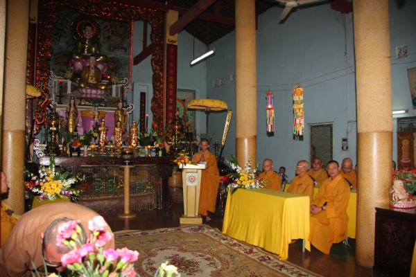 Hóc Môn: Lễ động thổ trùng tu chùa Linh Sơn