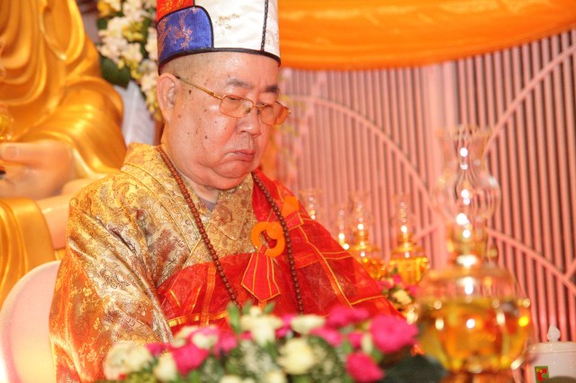 TP. HCM: Lễ tạ đàn Dược Sư Thất Châu tại chùa Huệ Quang