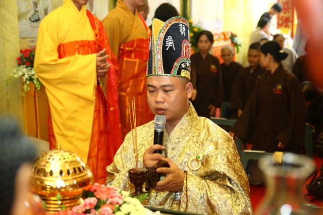 Chùm ảnh: Lễ hoàn đàn Dược Sư Thất Châu 3 ngày tại chùa Huệ Quang - Q. 10