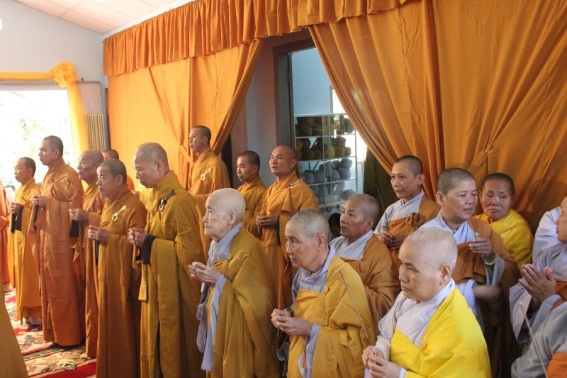 Chùm ảnh những phái đoàn phúng viếng ngày lễ tang đầu tiên của cố Trưởng lão HT. Thích Đắc Pháp – Phần I