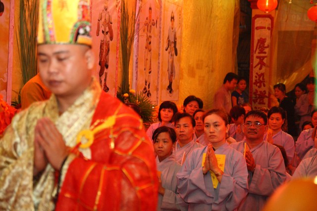 Chùm ảnh: Lễ hoàn đàn Dược Sư Thất Châu 3 ngày tại chùa Huệ Quang - Q. 10