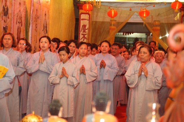Chùm ảnh: Lễ hoàn đàn Dược Sư Thất Châu 3 ngày tại chùa Huệ Quang - Q. 10