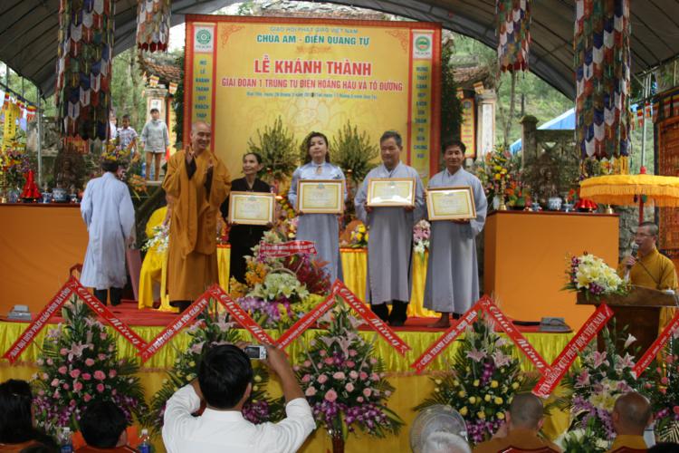 Hà Tĩnh: Lễ tạ đàn Dược Sư, khánh thành giai đoạn 1 điện Hoàng hậu và Tổ đường chùa Am
