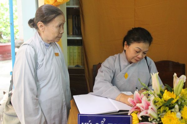 Vĩnh Long: Tang lễ ngày thứ hai của cố HT. Thích Đắc Pháp - Phần II