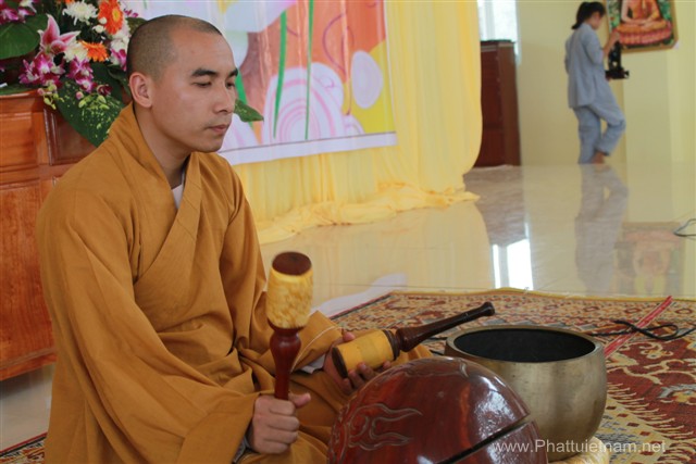 Nghệ An: ĐĐ. Thích Tuệ Minh thuyết giảng tại khóa tu An Lạc chùa Chí Linh