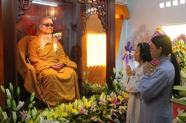 TV Sơn Thắng: Hình ảnh phúng viếng tang lễ phần III