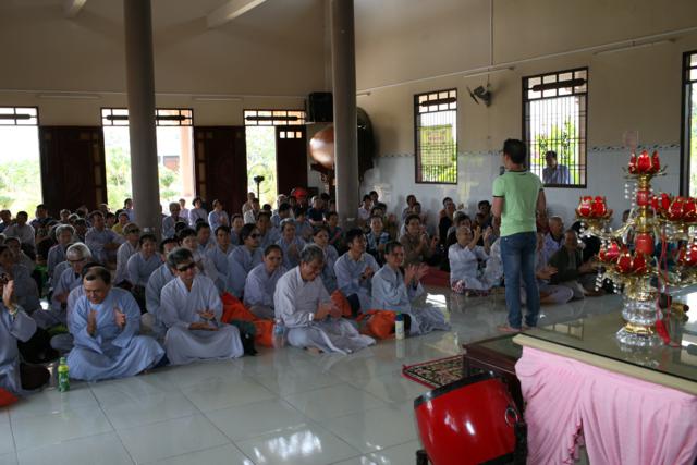 Long An: Chùa Khánh Ninh tổ chức khoá tu dành cho bệnh nhân ung bướu và khiếm thị