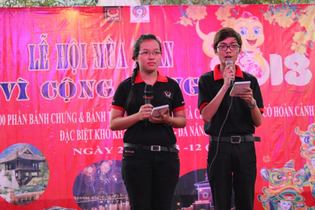 Văn Nghệ Sĩ Phát Quà Cho Người Nghèo Tại Chùa Trung Nghĩa Chùa Trung Nghĩa