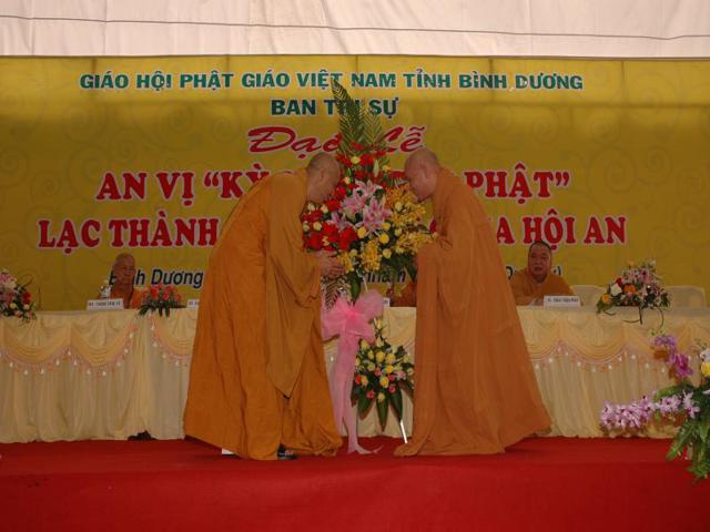 Bình Dương: Đại lễ an vị Kỳ Lam Ngọc Phật lạc thành chánh điện chùa Hội An