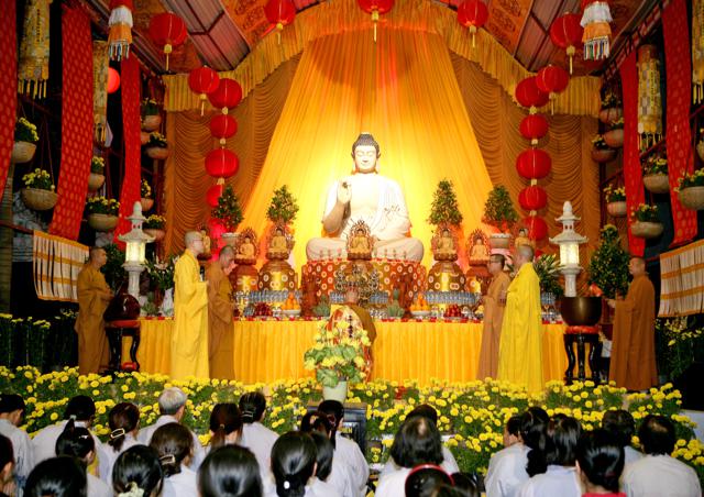 TP. HCM: Lễ Khai Đàn Dược Sư Tại Chùa Trung Nghĩa