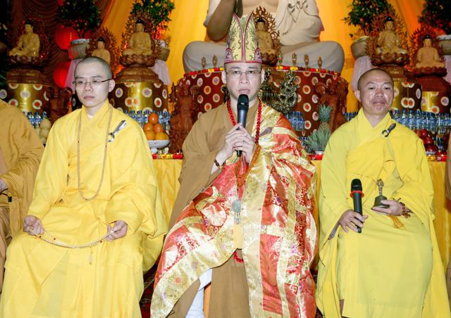 TP. HCM: Lễ Khai Đàn Dược Sư Tại Chùa Trung Nghĩa