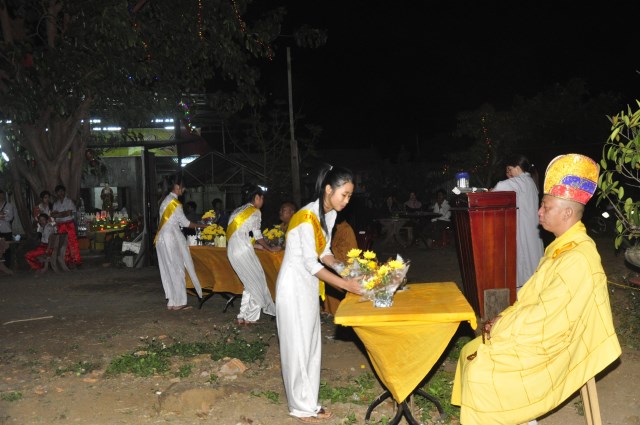 Đắk Nông: Lễ hội hoa đăng cầu quốc thái dân an chùa Linh Quang