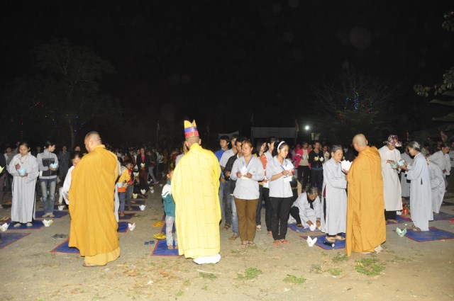 Đắk Nông: Lễ hội hoa đăng cầu quốc thái dân an chùa Linh Quang