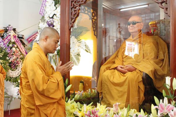 TV Sơn Thắng: Các phái đoàn viếng phần V