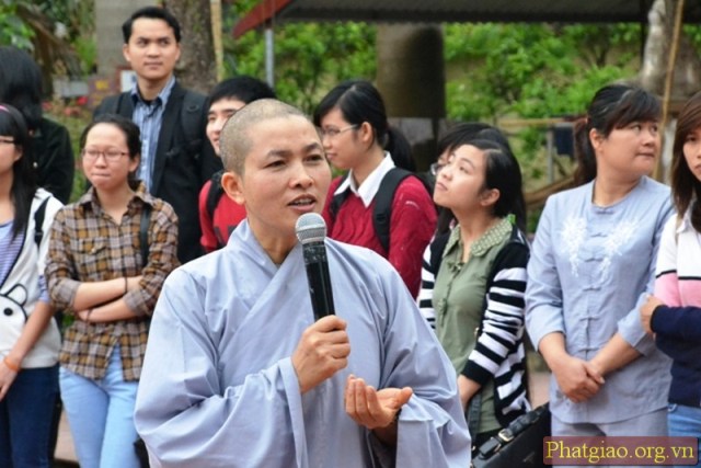 Hà Nội: Gần 200 học viên dự ngày tu an lạc tại chùa Đình Quán