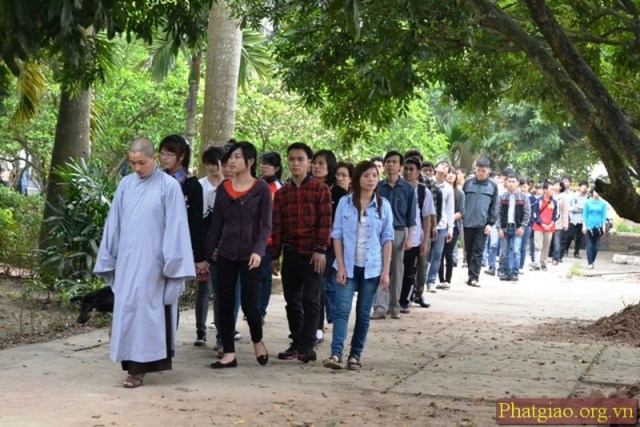 Hà Nội: Gần 200 học viên dự ngày tu an lạc tại chùa Đình Quán