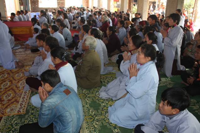 Chùa Xuân Đài: Lễ Phật thành đạo và Phật tử nghe pháp của TT. Thích Nhật Từ