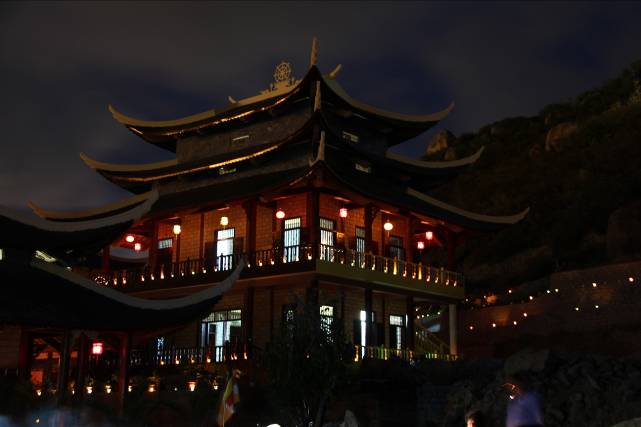 Ninh Thuận: Lễ hội hoa đăng chào mừng ngày vía Bồ Tát Quán Thế Âm