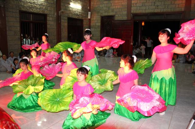 Ninh Thuận: Lễ hội hoa đăng chào mừng ngày vía Bồ Tát Quán Thế Âm