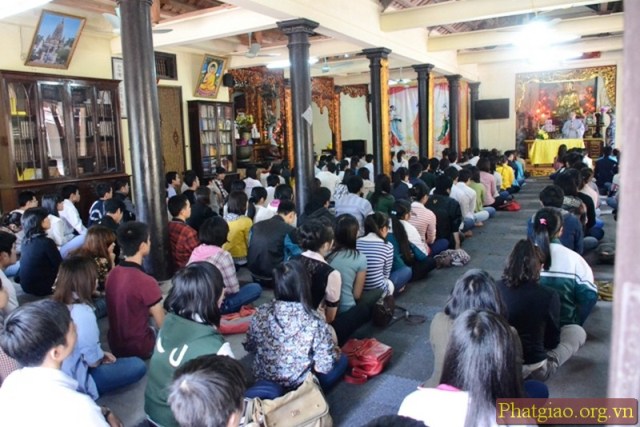 Hà Nội: Gần 200 học viên dự ngày tu an lạc tại chùa Đình Quán