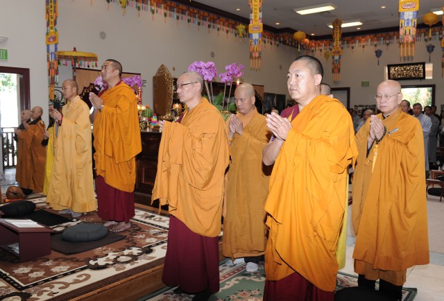 Hoa Kỳ: Chùa Phổ Từ tổ chức khóa tu học mùa hè 2013