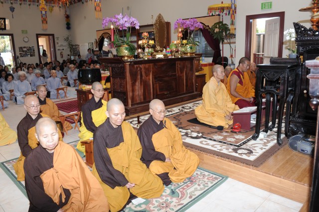 Hoa Kỳ: Chùa Phổ Từ tổ chức khóa tu học mùa hè 2013