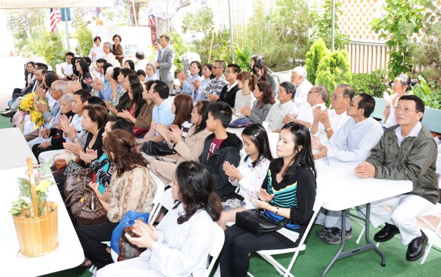 Các ngôi chùa ở California, Hoa Kỳ tổ chức Đại lễ Phật Đản PL. 2557