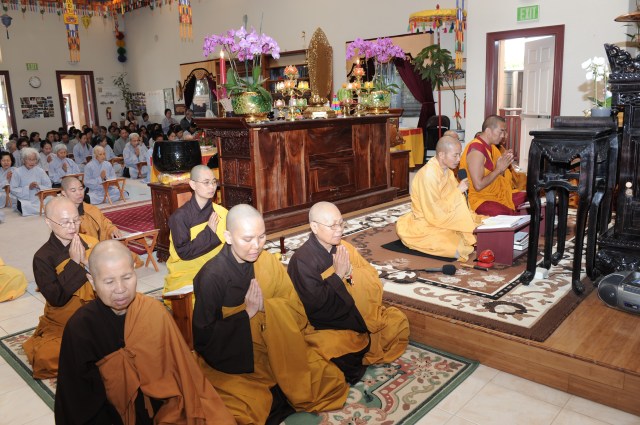 Hoa Kỳ: Chùa Phổ Từ tổ chức khóa tu học mùa hè 2013