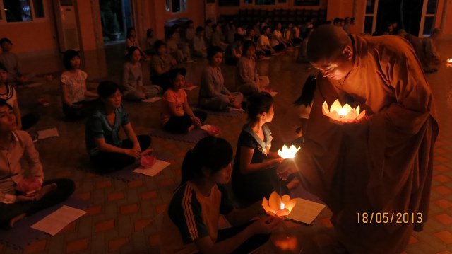 Khóa tu mừng ngày Phật đản với chủ đề ‘’ Tri ơn Phật đản sinh’’ tại chùa Sủi