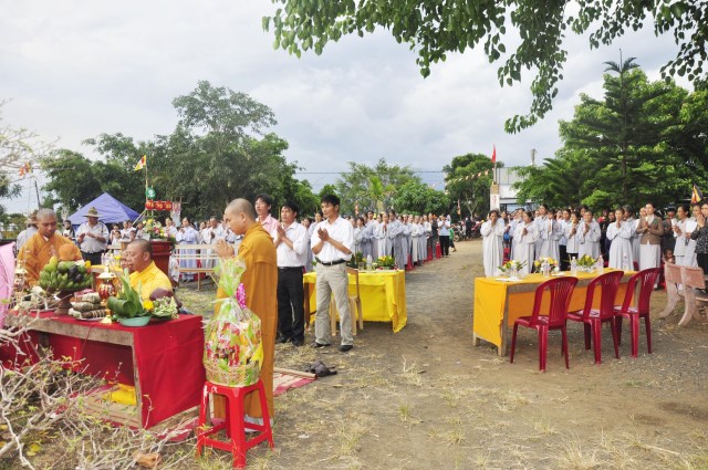 ĐăkNông: Chùa Linh Quang tổ chức đại Lễ Phật Đản PL 2557