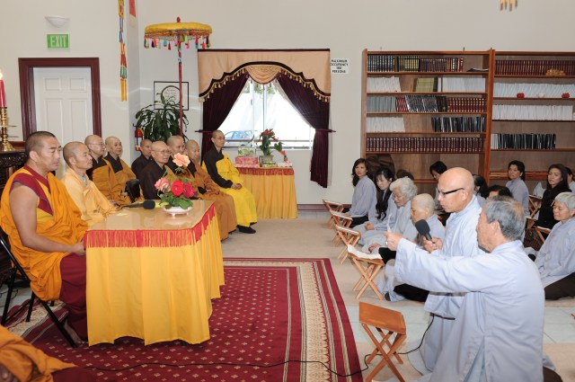 Hoa Kỳ: Chùa Phổ Từ tổ chức khóa tu học mùa hè 2013