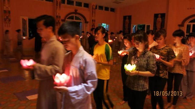 Khóa tu mừng ngày Phật đản với chủ đề ‘’ Tri ơn Phật đản sinh’’ tại chùa Sủi